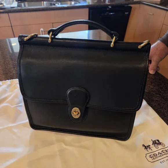 Coach Handbag - Picture 1 of 5